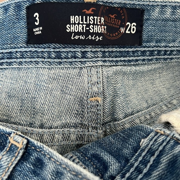 Hollister denim mini shorts with crochet design. - Picture 5 of 5